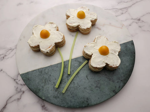 Garden-Party-Daisy-Sandwiches INOX Artisans