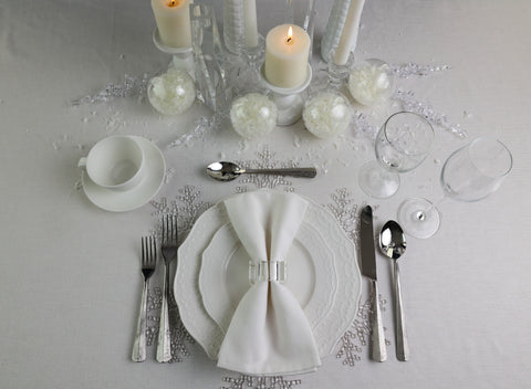 4 Winter Table Settings: The Charm Of Artisan Silverware