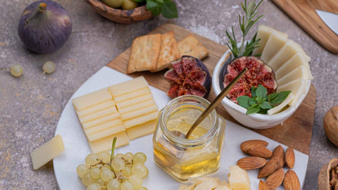 Why Buy A Marble Cheese Board, its Amazing Benefits and Uses