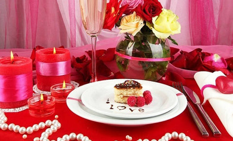 How to pull off a memorable and perfectly romantic dinner table at your home?