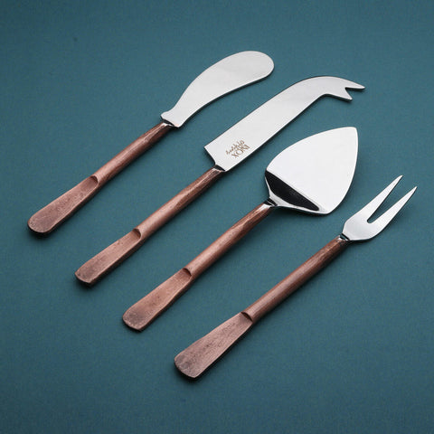 https://inoxflatware.com/cdn/shop/products/celia-cheese-knives-spreader-and-fork-set__69242.1678176251.1280.1280.jpg?v=1692248511&width=480